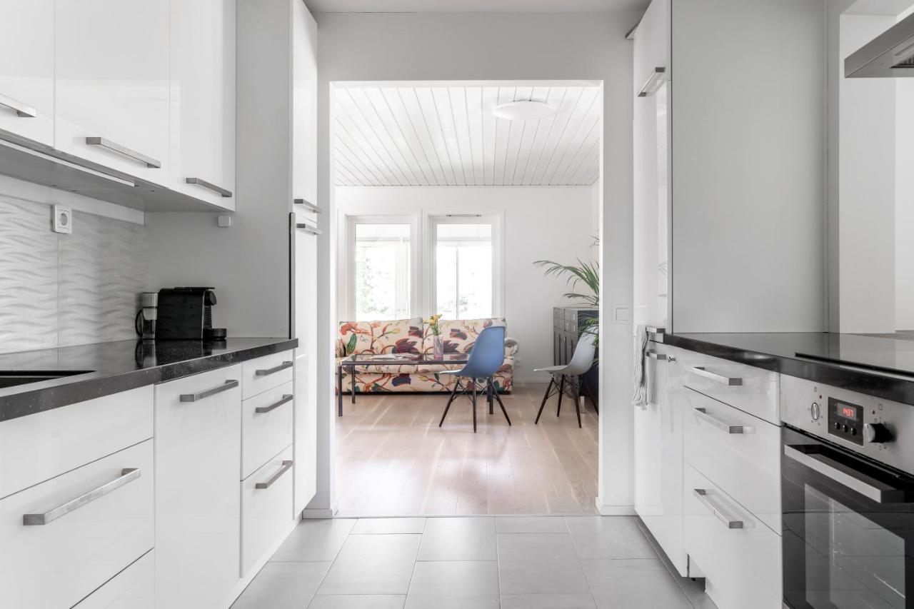 Elegant Home With Stunning Sea View And Garden Стокхолм Екстериор снимка